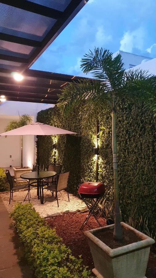 Willa Casa Hector, Con Jacuzzi, Cerca Del Foro Gnp. Mérida Zewnętrze zdjęcie